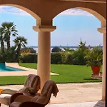 Вилла Magnifique Provencal Avec Piscine Et Vue Антиб