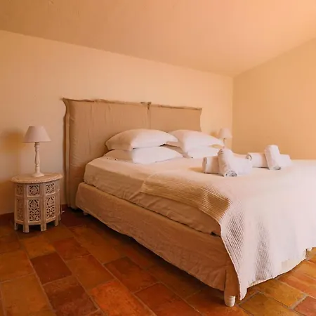 Magnifique Provencal Avec Piscine Et Vue Villa