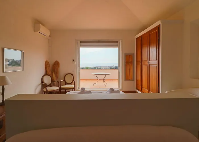 Magnifique Provencal Avec Piscine Et Vue