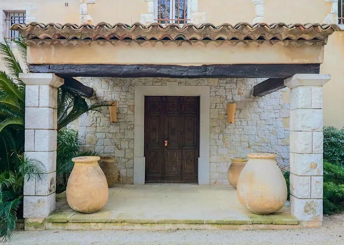 Magnifique Provencal Avec Piscine Et Vue Villa