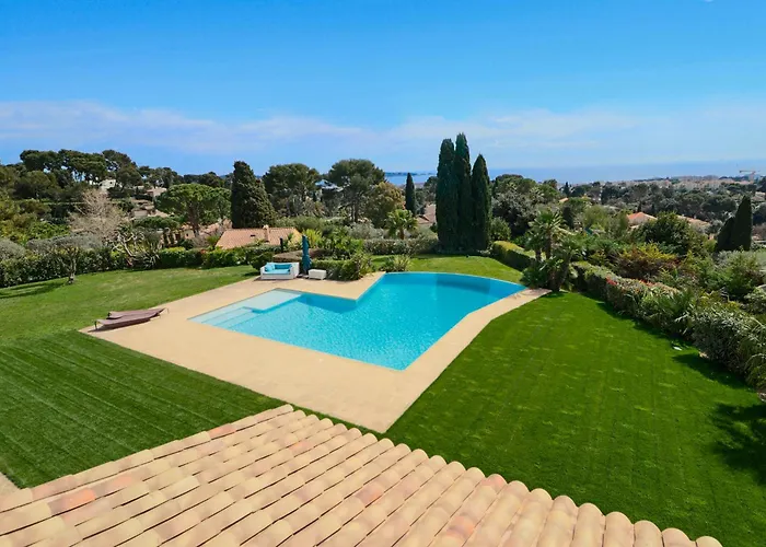 别墅 Magnifique Provencal Avec Piscine Et Vue 昂蒂布